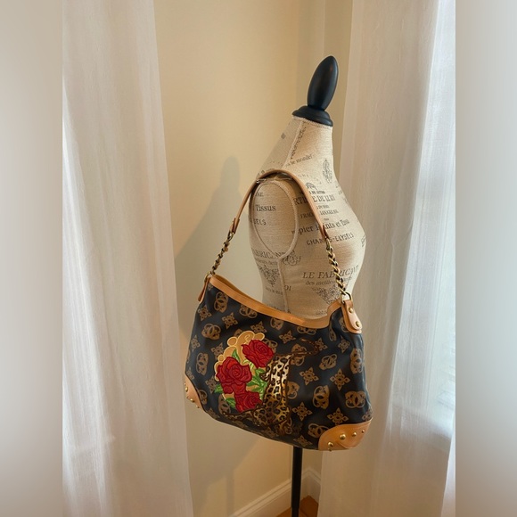 SOLD. Sharif leather shoulder bag - Picture 7 of 9